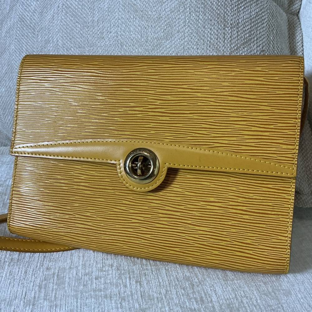Louis Vuitton Epi Leather Yellow Turnlock Shoulder Bag Vintage